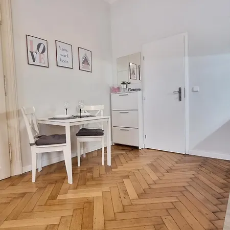 Finnem Rentals Florenc Prague Exterior photo