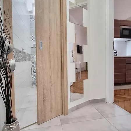 Finnem Rentals Florenc Prague Exterior photo