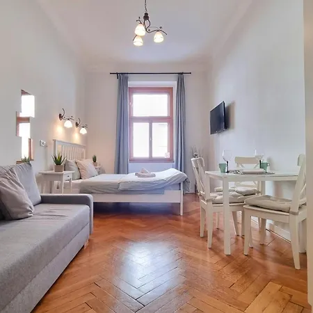 Finnem Rentals Florenc Prague Exterior photo