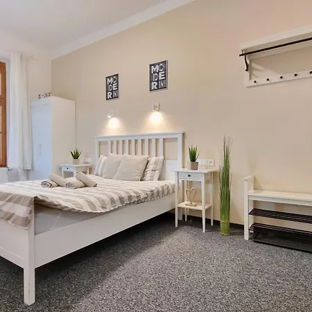 Finnem Rentals Florenc Prague Room photo
